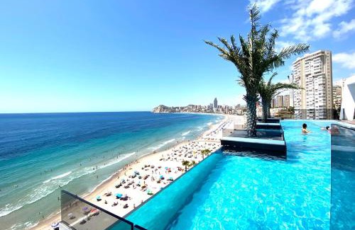 Benidorm Apartamento | Exclusive Apartments on the first line of Benidorm Sol y Mar