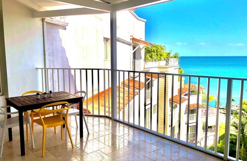 Playa Blanca Apartamento | Exclusive Beach Apartment in Puntarena