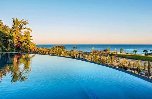 Cabo San Lucas Villa | Exclusive Beachfront Villa with Private Pool Awaits You