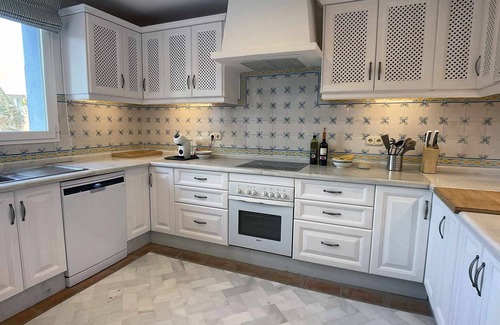 Bahia de Casares Apartamento | Dúplex de lujo en la playa de La Perla de la Bahía