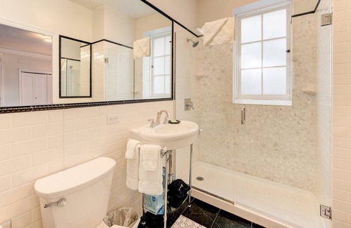 Park West Complejo | Exclusive & Chic Hotel Near Balboa Park