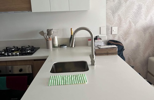 Zona Norte Apartamento | Exclusivo apto Baia Kristal con playa artificial