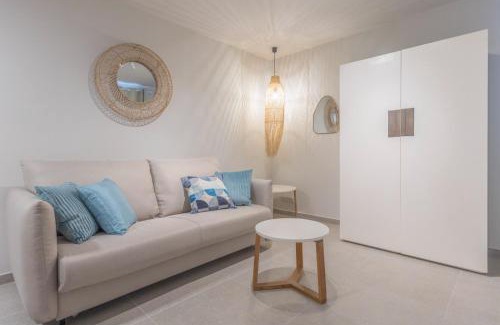 Caleta de Fuste Apartamento | Exclusive Design Loft with air-conditioning 7 minutes from the beach