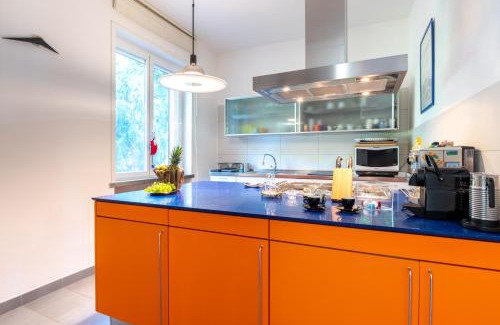 Langhirano Apartamento | Exclusive Duplex Villa con piscina e vista