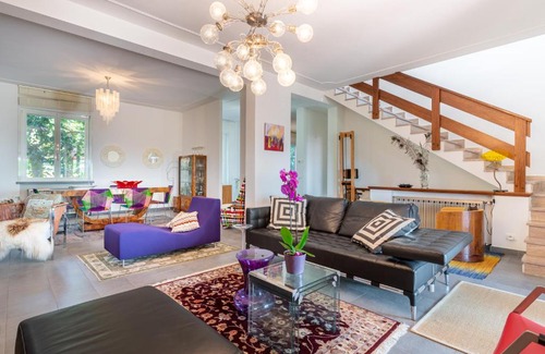 Langhirano Apartamento | Exclusive Duplex Villa con piscina e vista