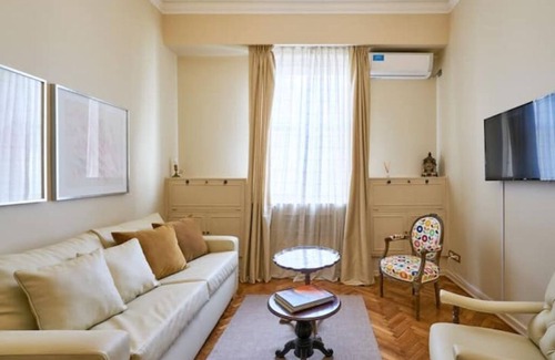Recoleta Apartamento | WeHostBsAs / Exclusive 4P Alvear Palace Buildin