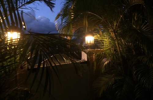 Hawaii Kai Casa | Relajarse y renovarse en un hermoso rincón del paraíso.