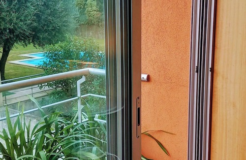 Portela Apartamento | ¡Piso exclusivo, familiar con piscina privada, jardines y parque infantil!