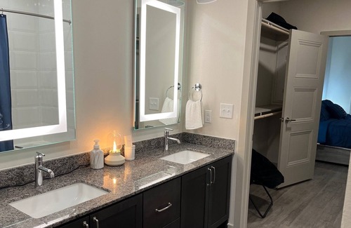 The Woodlands Apartamento | 💎Exclusive Hidden Gem/King Bed/Romantic Night
