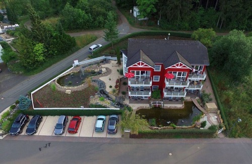Schalkenmehren Casa | Apartamento vacacional con vista al volcán