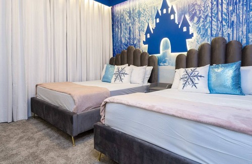 Campbell Casa | Exclusive home with themed bedroom near Disney