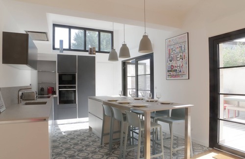Talence Casa | Casa de 140 m2 con 3 habitaciones y hermosa terraza