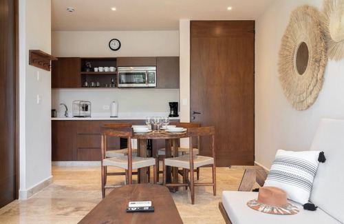 Ek Balam Village Apartamento | Kaybe Departamento en Planta Baja con Jardín, Alberca y Jacuzzi en Tulum