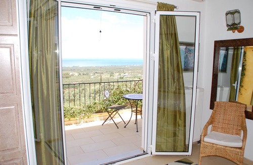 Kiparissia Villa | Exclusiva gran villa de lujo con piscina privada y vistas al mar / montaña