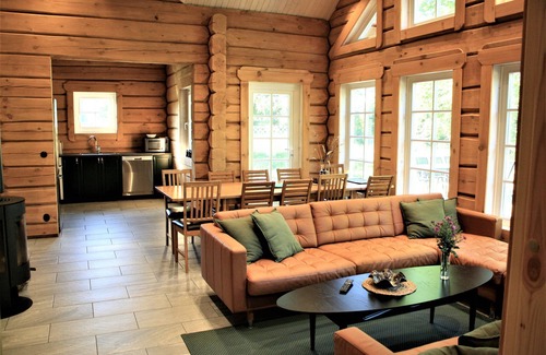 Perstorp Cabina | Exclusive new log house with fantastic lake view