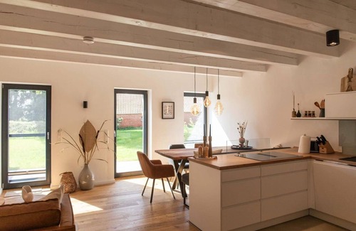 Rysum Apartamento | Exclusive new vacation apartment on the North Sea: relaxation and comfort in Rysum -