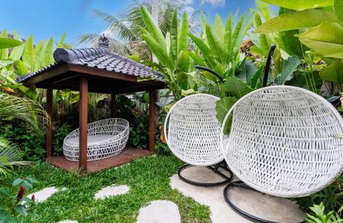 Petulu Villa | Exclusive New Villa in Ubud - 2BDR, Massive Pool - Ultimate Luxury