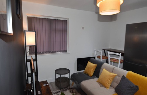 Hanham Apartamento | Exclusive!! Newly Refurbished 1-bed Apt, near Bristol City Centre,UK
