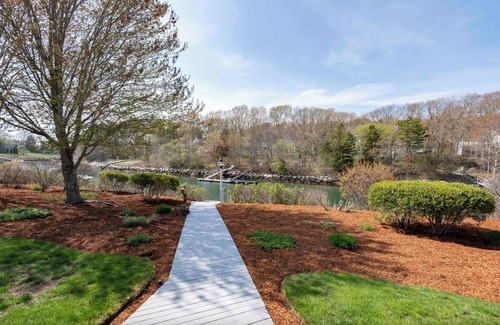 North Falmouth Casa | Exclusive North Falmouth Waterfront with Dock!