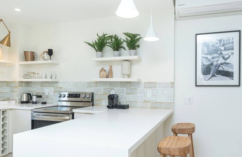 Speightstown Apartamento | Exclusive one bedroom apartment, a few steps from the Caribbean Sea