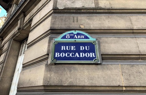 Champs-Elysees Apartamento | EXCLUSIVE PARIS GETAWAY: LUXURIOUS APARTMENT, CHAMPS-ELYSÉES – 230SQM–4 BEDROOMS