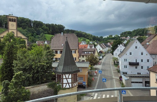 Rexingen Apartamento | Exclusive penthouse in the forest village, whirlpool, great view & comfort