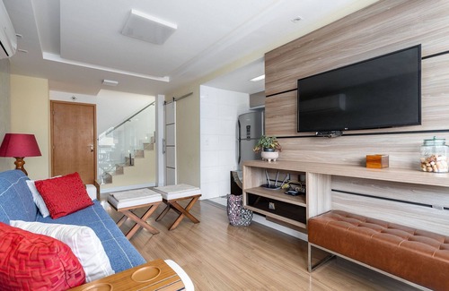 Itaipava Apartamento | Exclusive Penthouse with Private Jacuzzi in the Heart of Itaipava