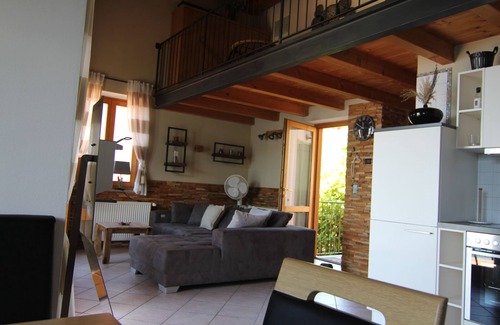 Oldesio Apartamento | Complejo privado exclusivo con piscina y vistas únicas al lago.