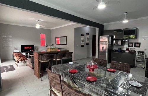 Caraguatatuba Casa | Casa Cerrada Condominio, Frente a la playa, Wifi, Piscina, Barbacoa, Cervecería
