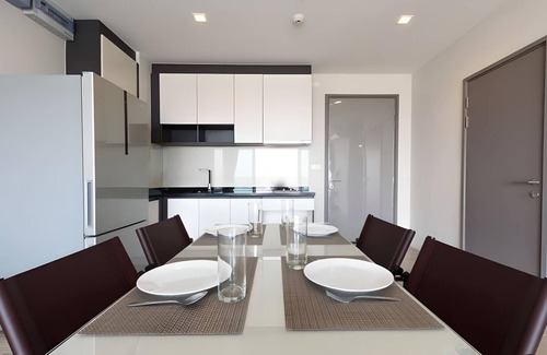 Central Pattaya Apartamento | Exclusive Sea View 2 Bed Room High Floor 2 Balcony