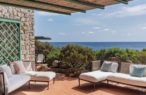 San Stefano Villa | Exclusive Seafront Villa with Private Pool in San Stèfano
