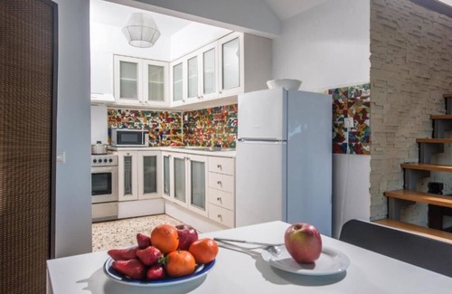 Malevizi Apartamento | Exclusive Seaside Retreat : Apartment with terrace