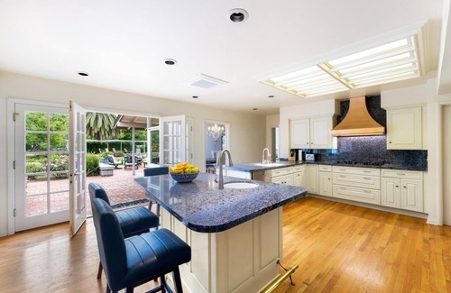 Hope Ranch Casa | Exclusive Short-Term Haven: Luxe Living in Hope Ranch!