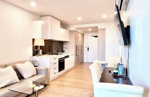 Clayton Apartamento | Exclusive Skyview 2BR2Bth Apartment @Mcity shopping centre Clayton MonashVIC3168