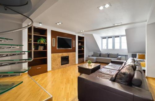 Old Town Apartamento | Exclusive & Stylish 3-Level Apartment in Warsaw Old Town - 150 m