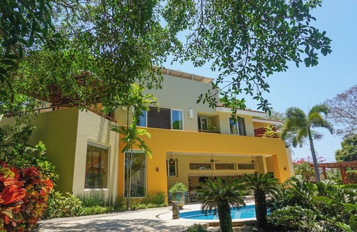 San Francisco Villa | Exclusive villa within gated community 100 meters from the beach
