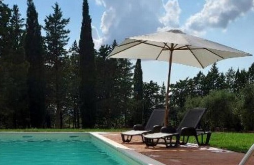 Pitigliano Villa | Exclusive Villa with Swimming Pool and La Doganella Tennis Court