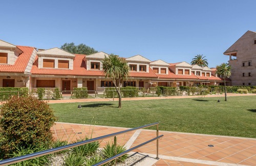 Quintans Chalet De Esquí | Exclusivo chalet con vistas al Mar