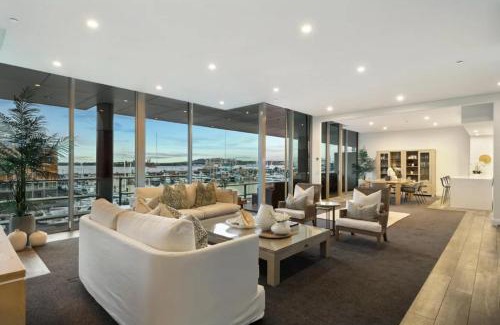 Auckland Central Business District Apartamento | Exclusive Waterfront Penthouse