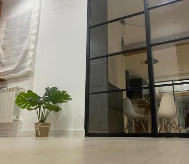 Burgos Apartamento | Exclusivo apartamento de diseño en PLAZA MAYOR VUT 09-449