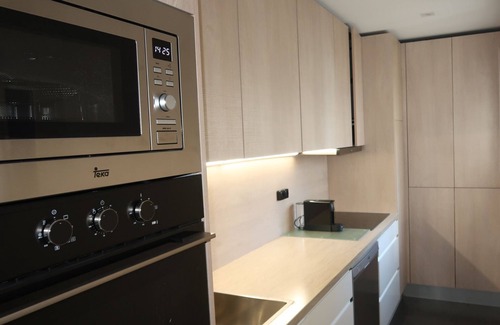 Fontanal-Maria Auxiliadora-Carretera de Carmona Apartamento | Exclusivo Apartamento de Diseño. Centro-santa Justa. Parking Gratis