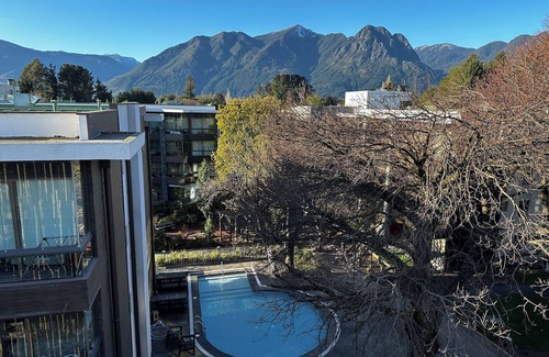 Pucon Apartamento | Exclusivo: departamento de alto estándar con piscina.