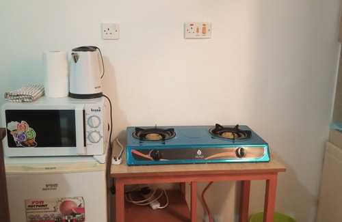Mbotela Apartamento | Excusite Studio APT in South B ,near JKIA and CBD with Free parking/fast Interne