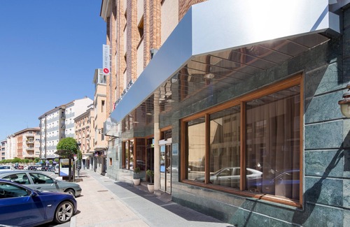 Avila Casa | Exe Reina Isabel