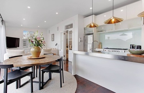 Grey Lynn Casa | Executive Ponsonby Abode w Heated Pool and Parking
