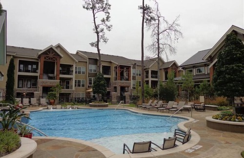 Grogan's Mill Apartamento | Condominio ejecutivo de 2 habitaciones / 2 baños en The Woodlands
