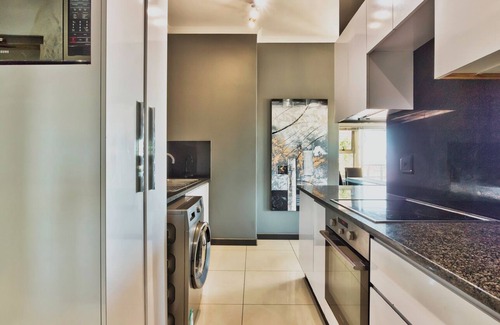 Observatory Apartamento | Executive 2-Bedroom Apartment with 180° City Views in Cape Town