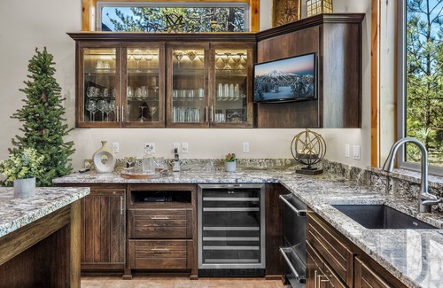 Sunriver Casa | Executive 8BR 8.5 BA Luxury Lodge Home, Sleeps 20