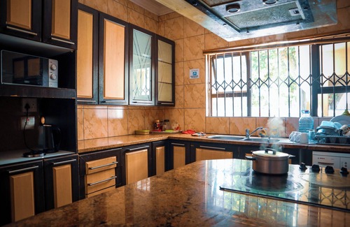 Eikenbosch Casa | Executive Accommodation Bellville