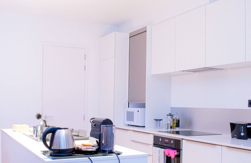 Saint-Josse-ten-Noode Apartamento | Executive Serviced Residence w/ Parking